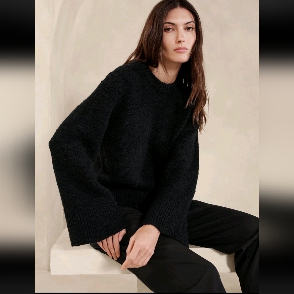 Banana Republic Women's Austral Wool Sweater Small Black Heavy